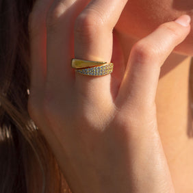 La femme Ring