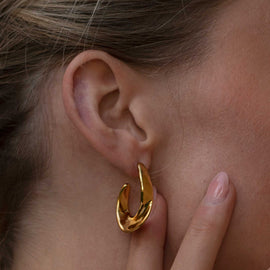 Golden Wavy Earrings