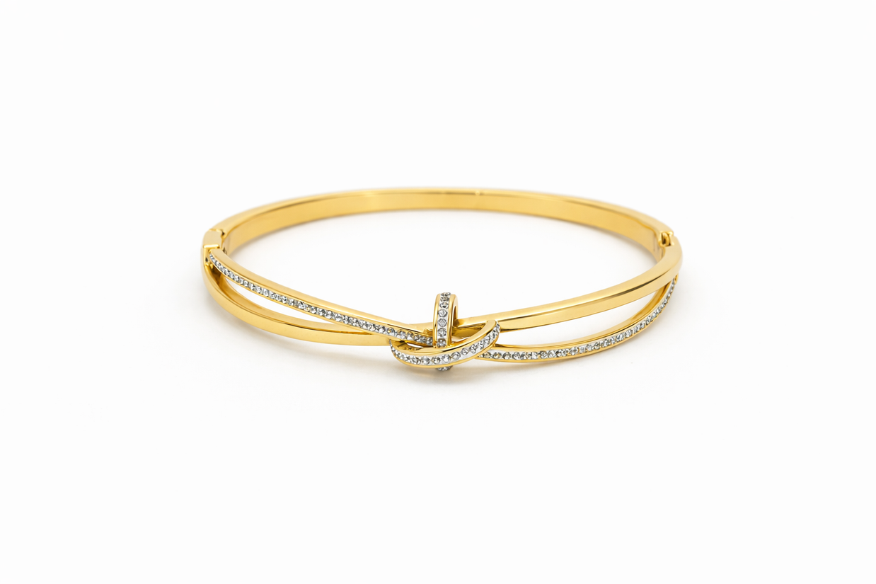 Sweet Deluxe Knot Bracelet