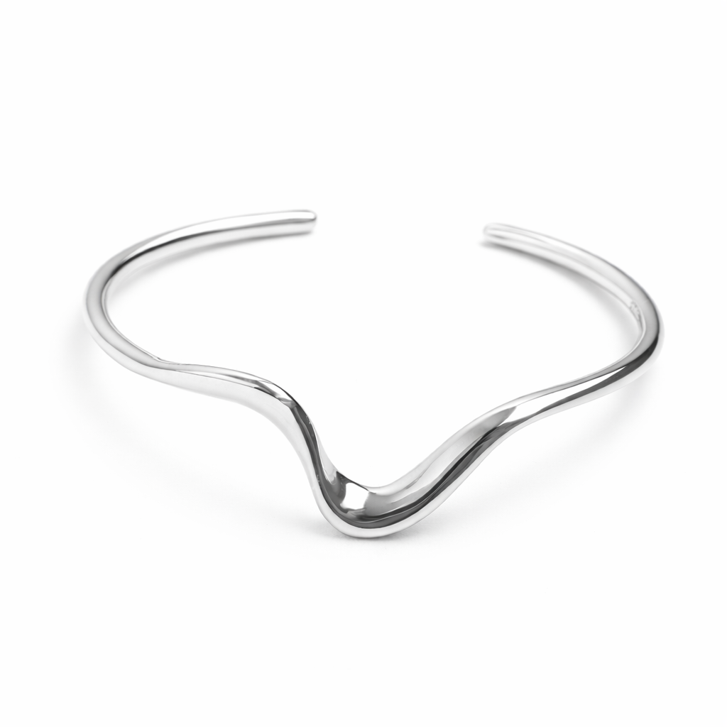Silvervågigt armband