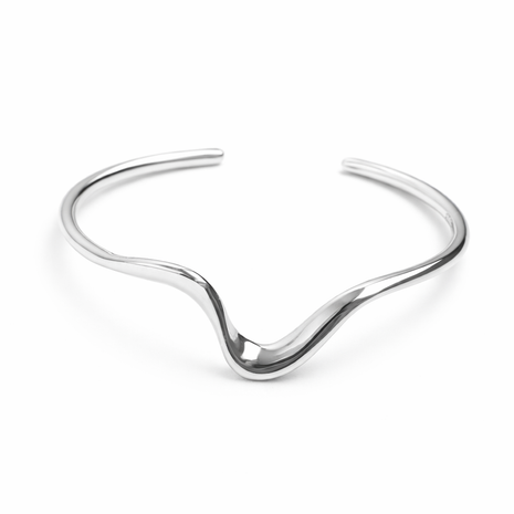 Silvervågigt armband
