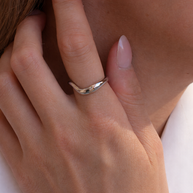 Silvervågig ring