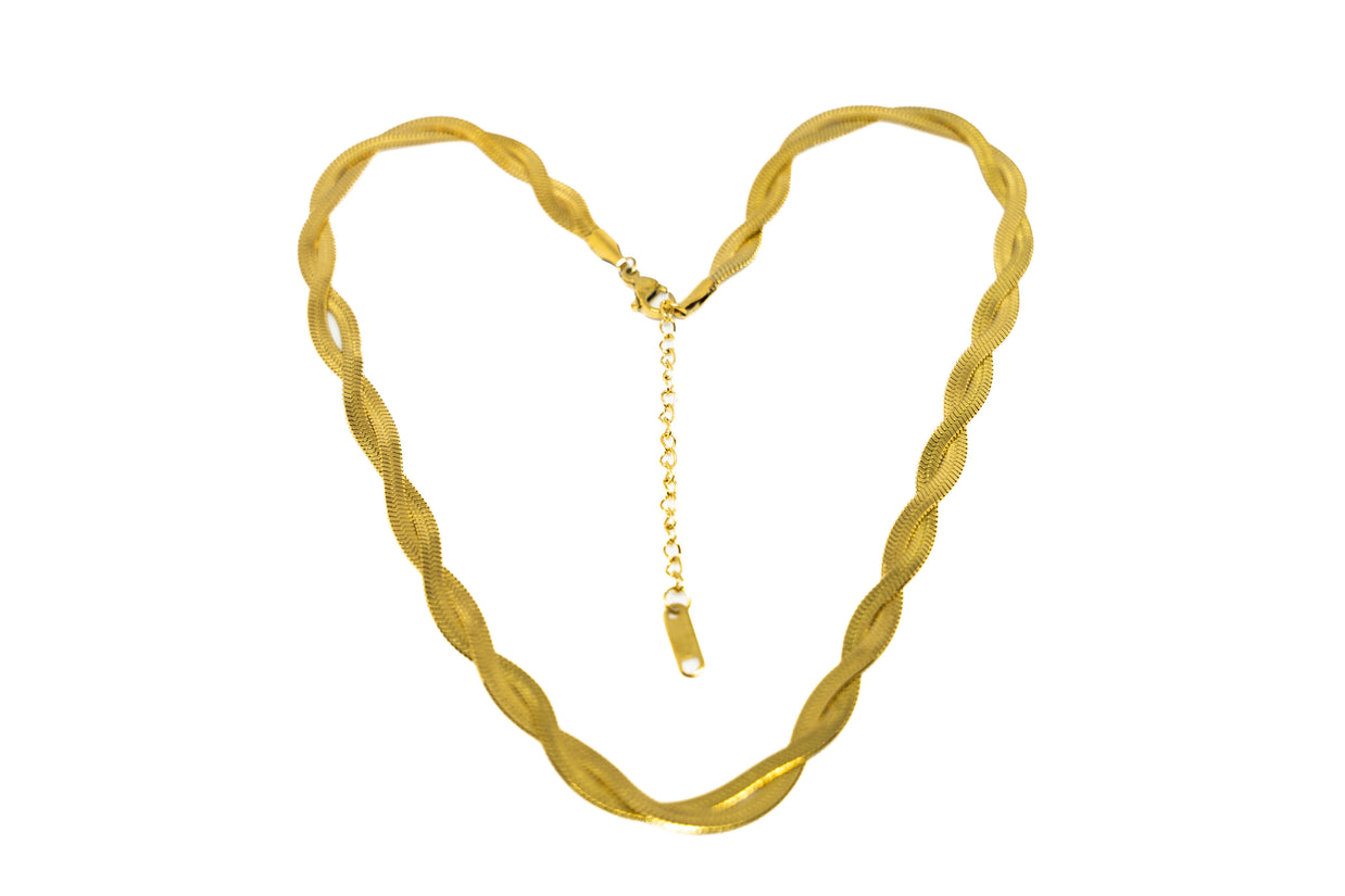Sleek Golden Necklace