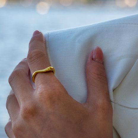 Gyllene vågig ring